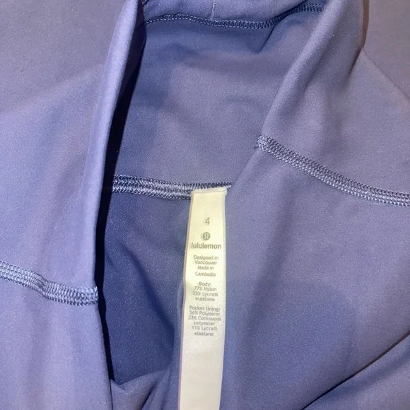 Thunder blu lululemon leggings size 4 - Picture 2 of 4